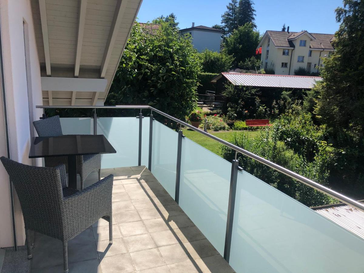 Hotel Hippel Krone Kerzers Екстер'єр фото