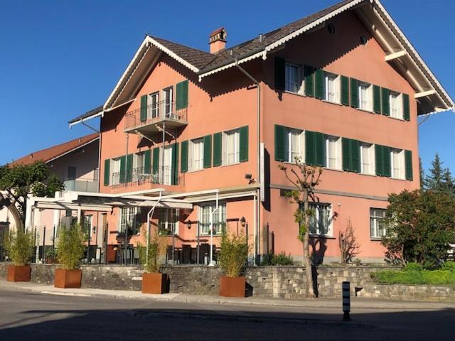 Hotel Hippel Krone Kerzers Екстер'єр фото